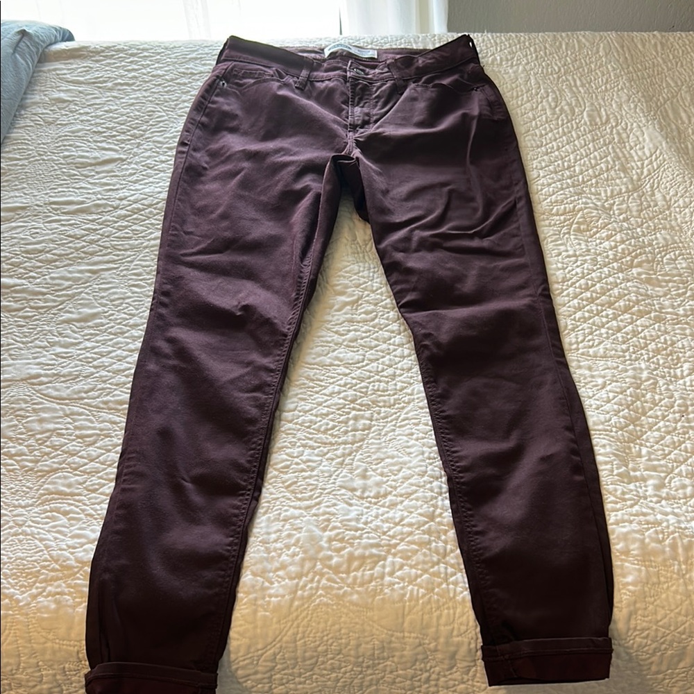 Old Navy Women's Burgundy Jeans